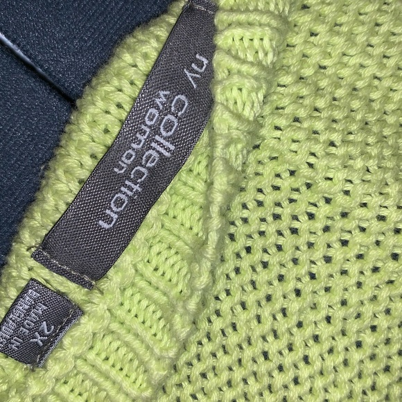 Lime green sweater with 3/4” sleeves - Picture 4 of 4